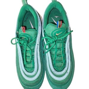 Nike Sz. 10 Green Sneakers